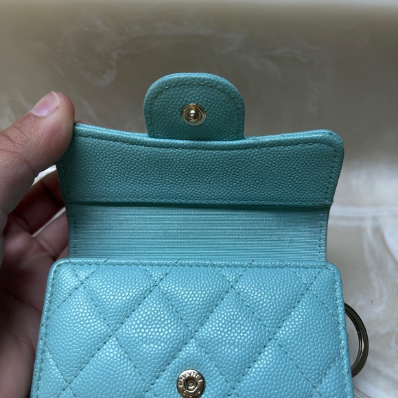 Chanel 4 Ring Holder - Picture 8 of 11